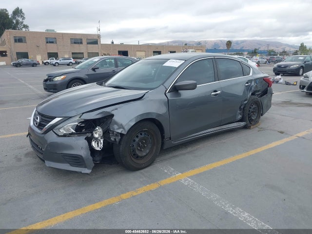 Nissan Altima 2.5 S 2018 1N4AL3AP8JC281947 Image 2