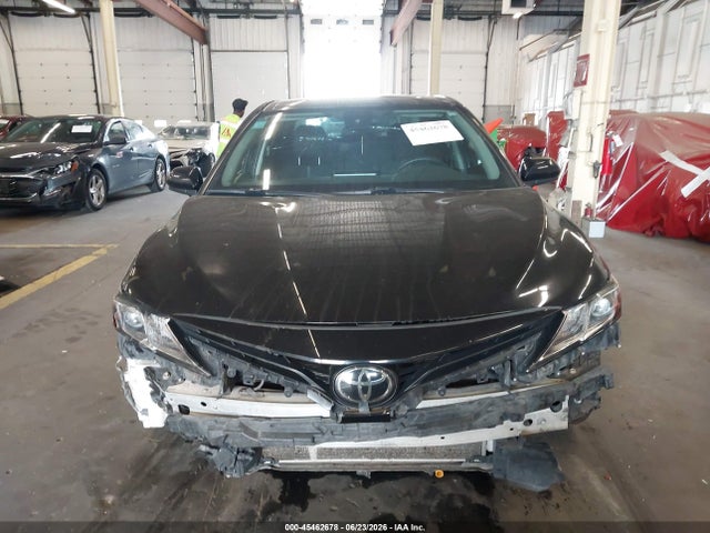 4T1C11AK2NU694573 Toyota CAMRY LE