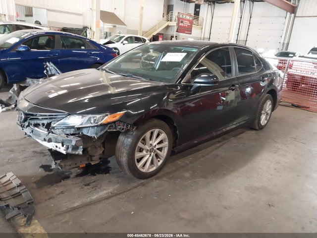 4T1C11AK2NU694573 Toyota CAMRY LE