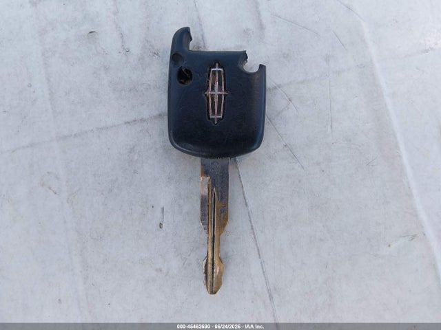 Продажа на аукционе авто 2004 Lincoln Navigator, vin: 5LMFU28R04LJ43525, номер лота: 45462690