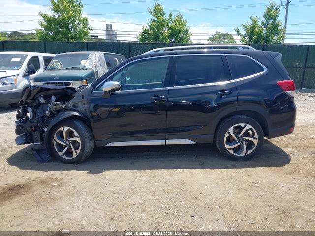 45462698 :رقم المزاد ، JF2SKARC5PH448950 vin ، 2023 Subaru Forester Touring مزاد بيع