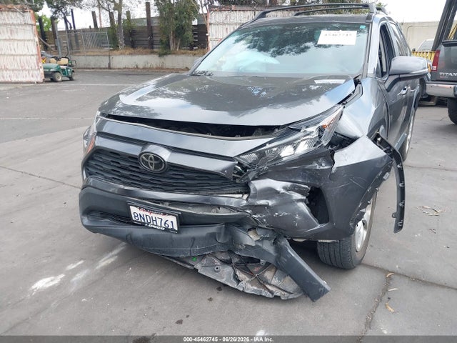 Toyota RAV4 LE 2019 2T3K1RFV9KC021300 Image 13