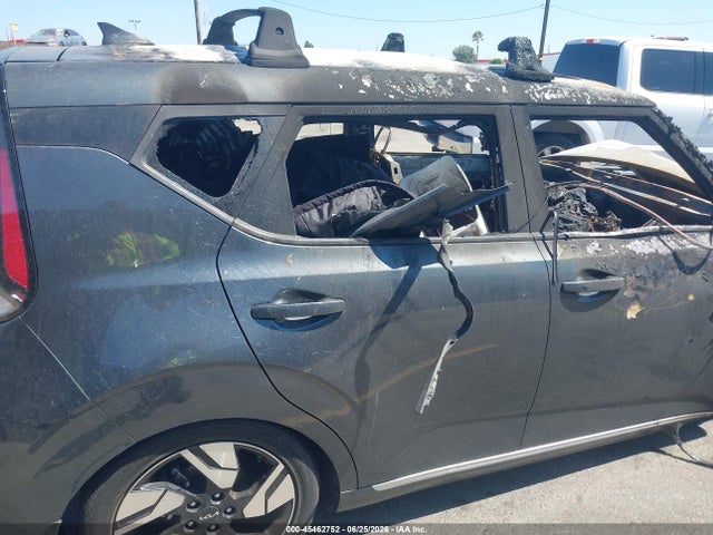 KNDJ53AUXP7884622 KIA Soul Gt-line