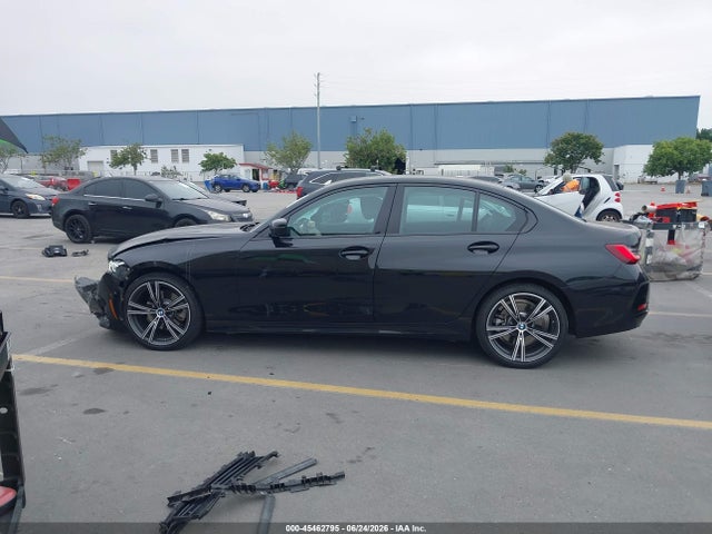 3MW69FF05P8D76247 BMW 330I
