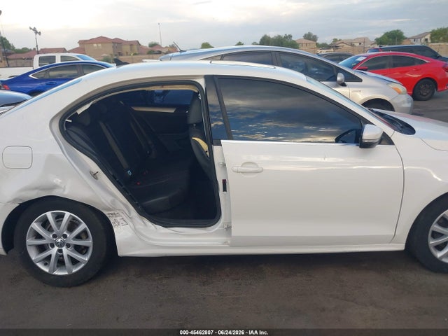 3VWD17AJ6EM390764 Volkswagen Jetta 1.8t Se