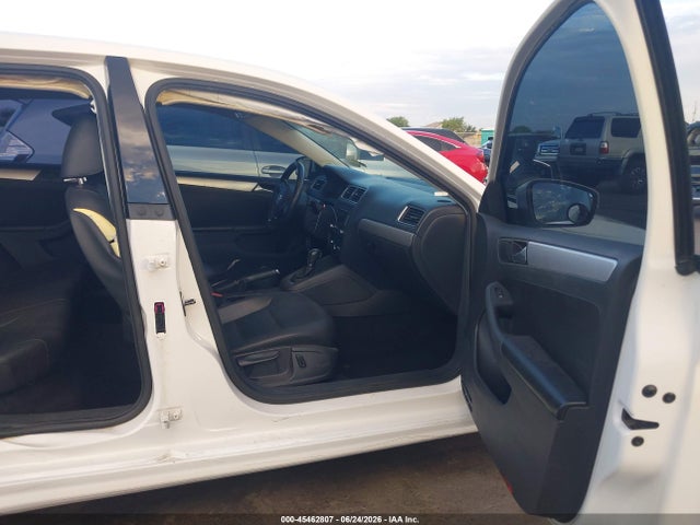 3VWD17AJ6EM390764 Volkswagen Jetta 1.8t Se