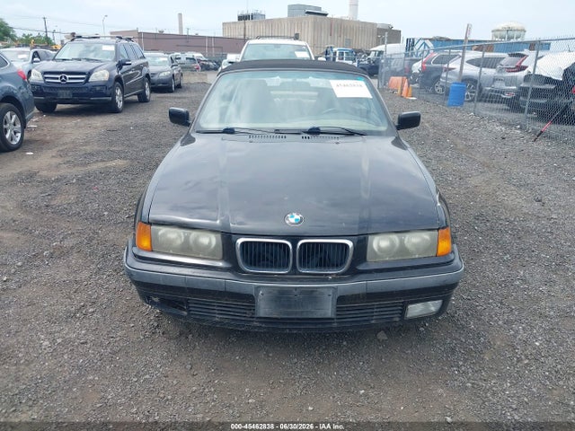 45462838 :رقم المزاد ، WBABJ6320SJD38310 vin ، 1995 Bmw 325 Ic Automatic مزاد بيع