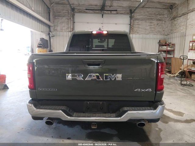 1C6SRFJP4TN322510 RAM 1500 Laramie 4x4 5&#039;7 Box