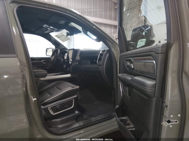1C6SRFJP4TN322510 RAM 1500 Laramie 4x4 5&#039;7 Box