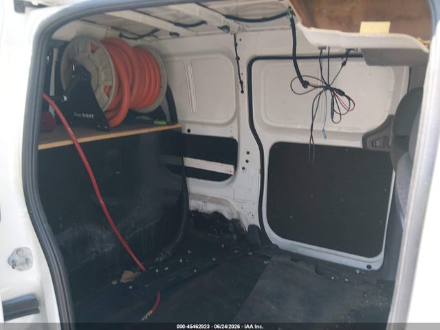 3N6CM0KN2HK695500 Nissan NV200 SV