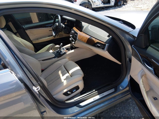 Продажа на аукционе авто 2019 Bmw 530e Xdrive Iperformance, vin: WBAJB1C54KB376698, номер лота: 45463027
