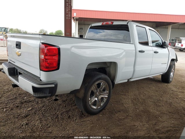 Chevrolet Silverado 1500 Custom 2018 1GCRCPEC2JZ291205 Image 4