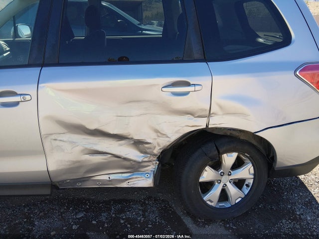 JF2SJADC0GH548318 Subaru Forester 2.5i Premium