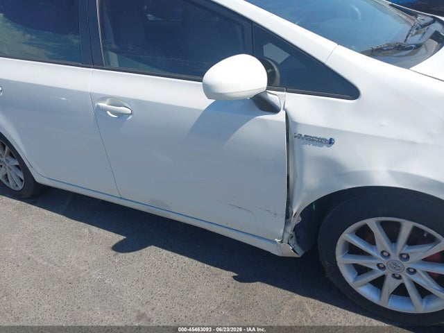 Toyota Prius V Five 2014 JTDZN3EU4E3308963 Image 6