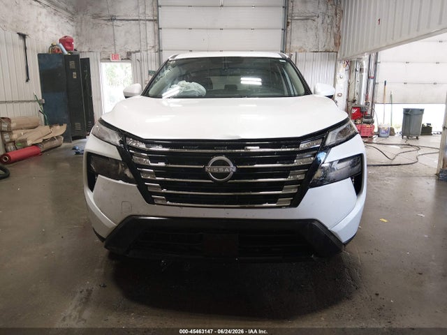 JN8BT3BB5SW147872 Nissan Rogue Sv Intelligent Awd