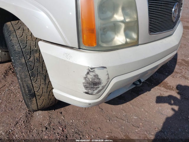 45463287 :رقم المزاد ، 3GYFK66NX4G215326 vin ، 2004 Cadillac Escalade Esv Standard مزاد بيع