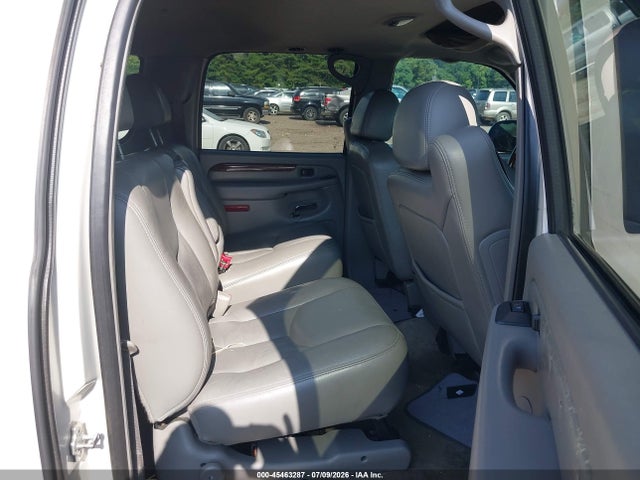45463287 :رقم المزاد ، 3GYFK66NX4G215326 vin ، 2004 Cadillac Escalade Esv Standard مزاد بيع