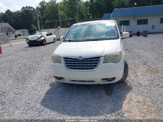 2009 Chrysler Town & Country Touring მანქანა იყიდება აუქციონზე, vin: 2A8HR54109R609061, აუქციონის ნომერი: 45463411