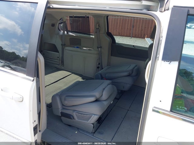 2009 Chrysler Town & Country Touring მანქანა იყიდება აუქციონზე, vin: 2A8HR54109R609061, აუქციონის ნომერი: 45463411