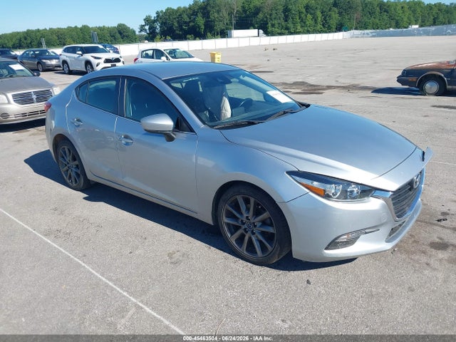 2018 Mazda Mazda3 Touring მანქანა იყიდება აუქციონზე, vin: 3MZBN1V32JM205981, აუქციონის ნომერი: 45463504