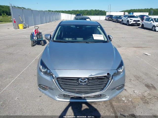 2018 Mazda Mazda3 Touring მანქანა იყიდება აუქციონზე, vin: 3MZBN1V32JM205981, აუქციონის ნომერი: 45463504