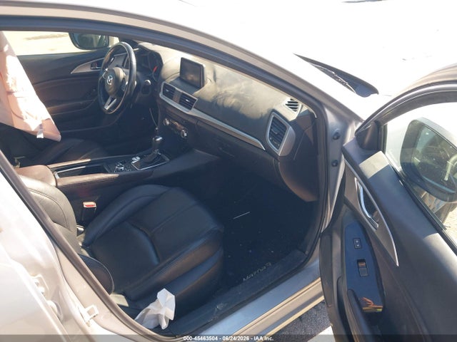 2018 Mazda Mazda3 Touring მანქანა იყიდება აუქციონზე, vin: 3MZBN1V32JM205981, აუქციონის ნომერი: 45463504