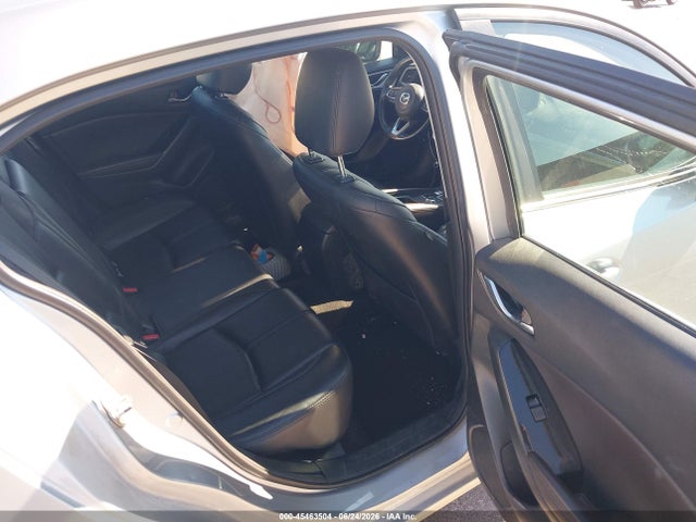 2018 Mazda Mazda3 Touring მანქანა იყიდება აუქციონზე, vin: 3MZBN1V32JM205981, აუქციონის ნომერი: 45463504