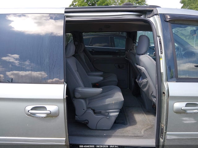 Auction sale of the 2004 Chrysler Town & Country Lx, vin: 2C4GP44R74R589358, lot number: 45463505