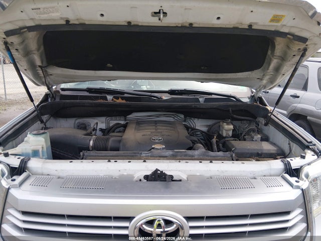 5TFAY5F11EX381821 Toyota Tundra 1794 5.7l V8