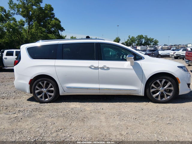 Chrysler Pacifica Limited 2018 2C4RC1GG0JR263409 Image 13