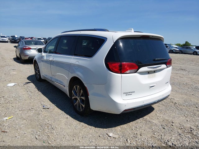 Chrysler Pacifica Limited 2018 2C4RC1GG0JR263409 Image 3