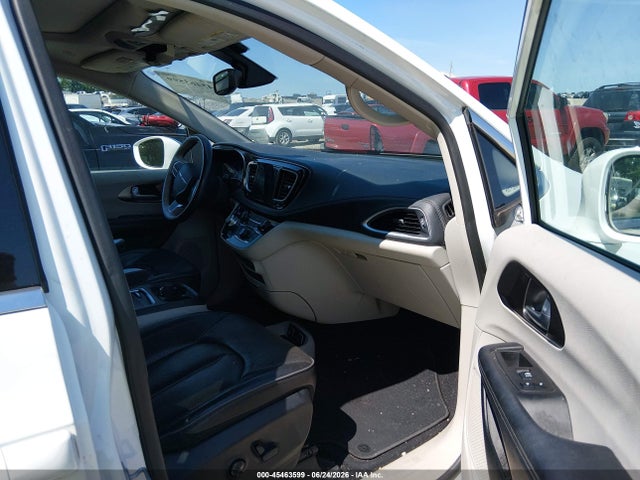 Chrysler Pacifica Limited 2018 2C4RC1GG0JR263409 Image 5