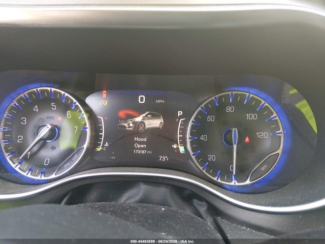 Chrysler Pacifica Limited 2018 2C4RC1GG0JR263409 Image 7