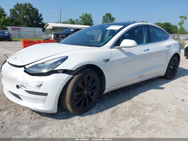 Tesla Model 3 Long Range/mid Range 2018 5YJ3E1EA1JF008181 Image 2