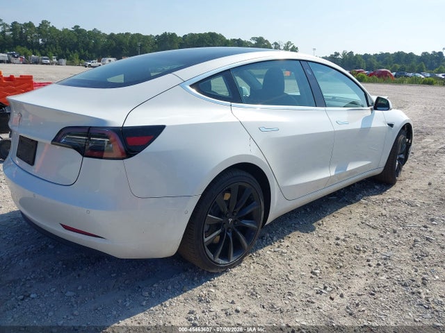 Tesla Model 3 Long Range/mid Range 2018 5YJ3E1EA1JF008181 Image 4