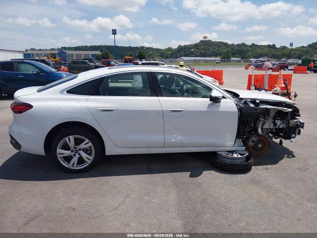 45463645 :رقم المزاد ، WAU1BCFU0SN077707 vin ، 2025 Audi All-new A5 Premium Tfsi Quattro S Tronic مزاد بيع
