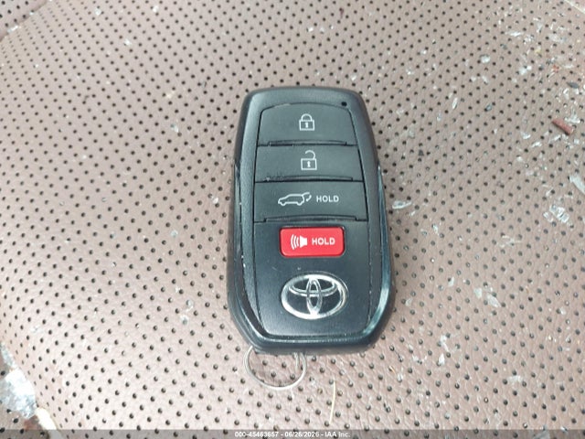 Toyota Grand Highlander Platinum 2024 5TDAAAB52RS008207 Image 11