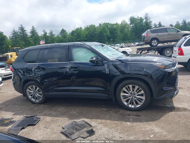 Toyota Grand Highlander Platinum 2024 5TDAAAB52RS008207 Image 13