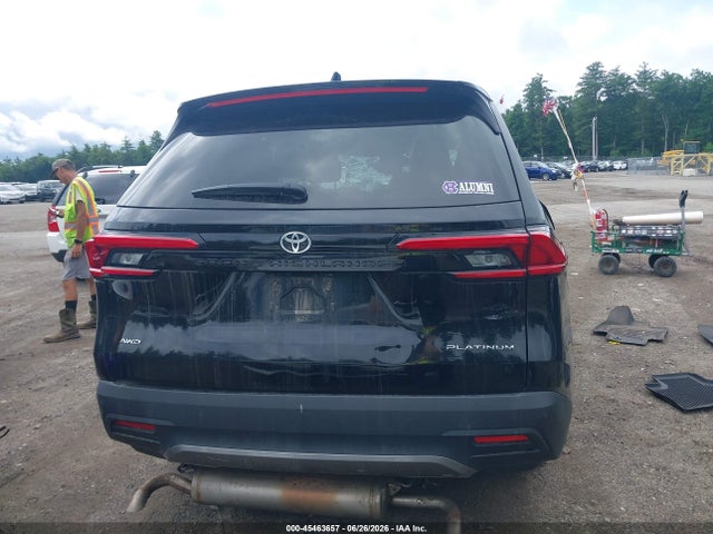 Toyota Grand Highlander Platinum 2024 5TDAAAB52RS008207 Image 16