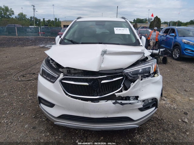 45463673 :رقم المزاد ، KL4CJCSB9HB117872 vin ، 2017 Buick Encore Essence مزاد بيع