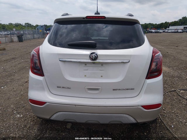 45463673 :رقم المزاد ، KL4CJCSB9HB117872 vin ، 2017 Buick Encore Essence مزاد بيع