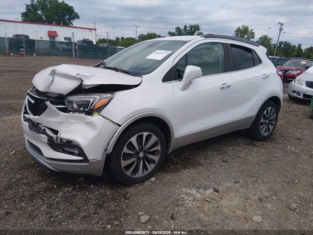 45463673 :رقم المزاد ، KL4CJCSB9HB117872 vin ، 2017 Buick Encore Essence مزاد بيع