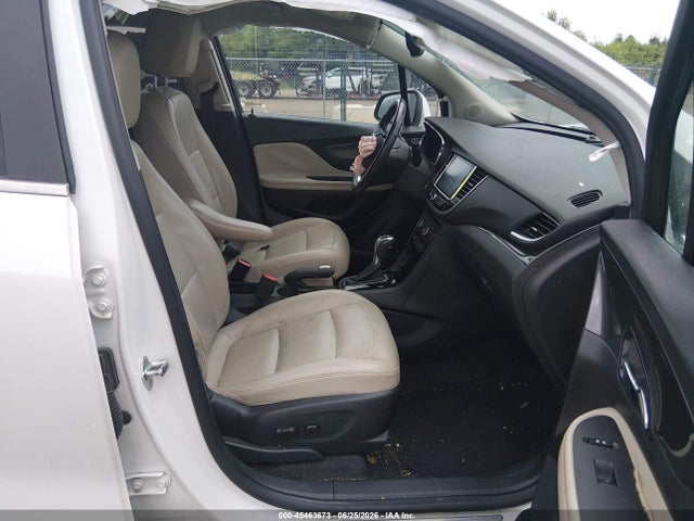 45463673 :رقم المزاد ، KL4CJCSB9HB117872 vin ، 2017 Buick Encore Essence مزاد بيع