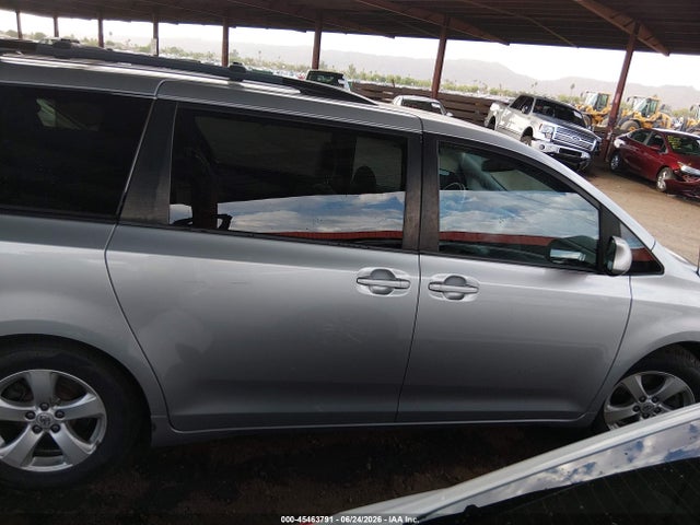 5TDKK3DC7ES524887 Toyota Sienna Le V6 8 Passenger