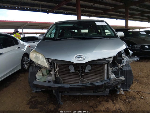 5TDKK3DC7ES524887 Toyota Sienna Le V6 8 Passenger