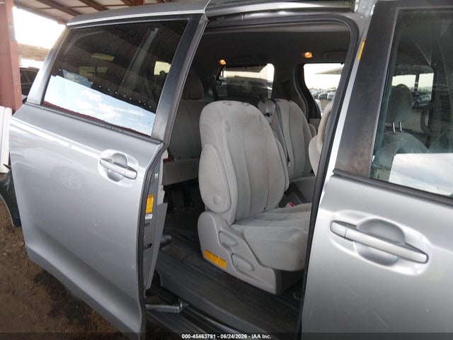 5TDKK3DC7ES524887 Toyota Sienna Le V6 8 Passenger