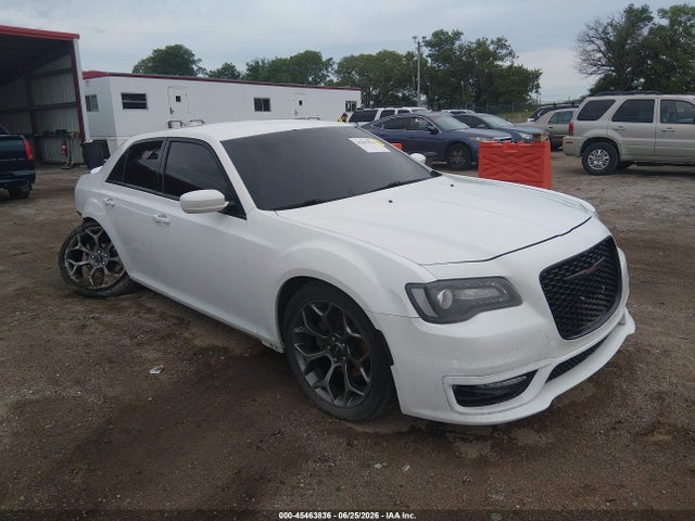 Продажа на аукционе авто 2016 Chrysler 300, vin: 2C3CCABGXGH229879, номер лота: 45463836