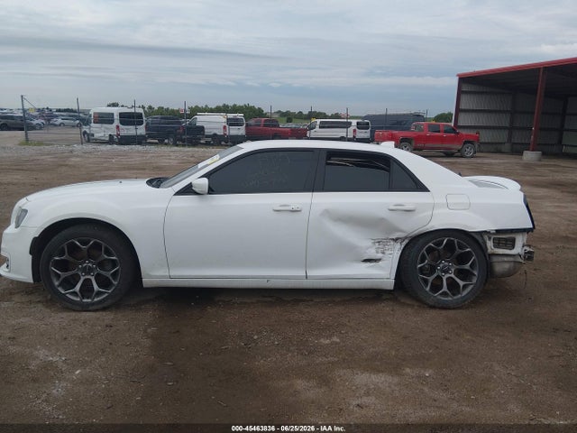 Продажа на аукционе авто 2016 Chrysler 300, vin: 2C3CCABGXGH229879, номер лота: 45463836