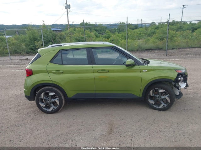 45463840 :رقم المزاد ، KMHRC8A39NU201025 vin ، 2022 Hyundai Venue Sel مزاد بيع