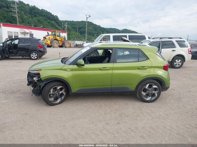 45463840 :رقم المزاد ، KMHRC8A39NU201025 vin ، 2022 Hyundai Venue Sel مزاد بيع